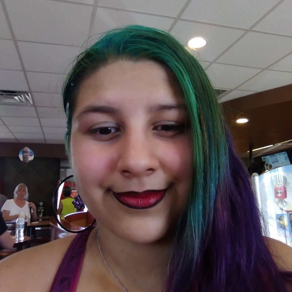 Meet your Posher, Vikki